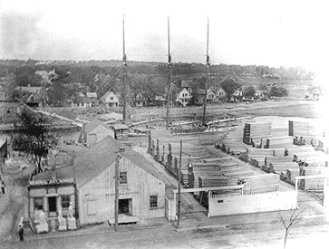 Getman & Judd Lumberyard, 1898