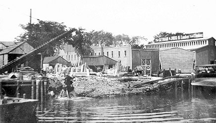 F.S. Wardwell dredges canal. Unknown date.