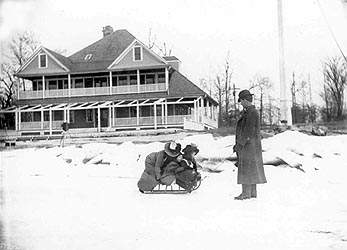 Franklin with his family on the ice outside the Stamford Yacht Club