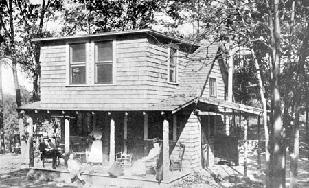 Judson Delap's home built of packing boxes, Den Road, Stamford