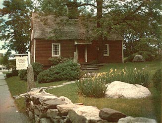 Hoyt Barnum House, spring photo