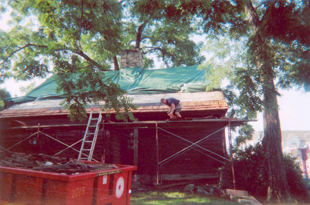 Hoyt Barnum House roof, restoration work