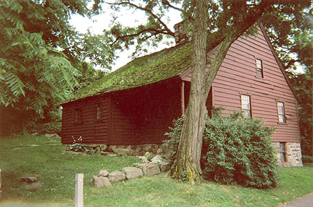 Hoyt Barnum House roof before restoration