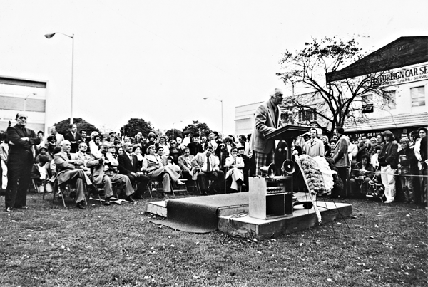 Mayor Fred Lenz